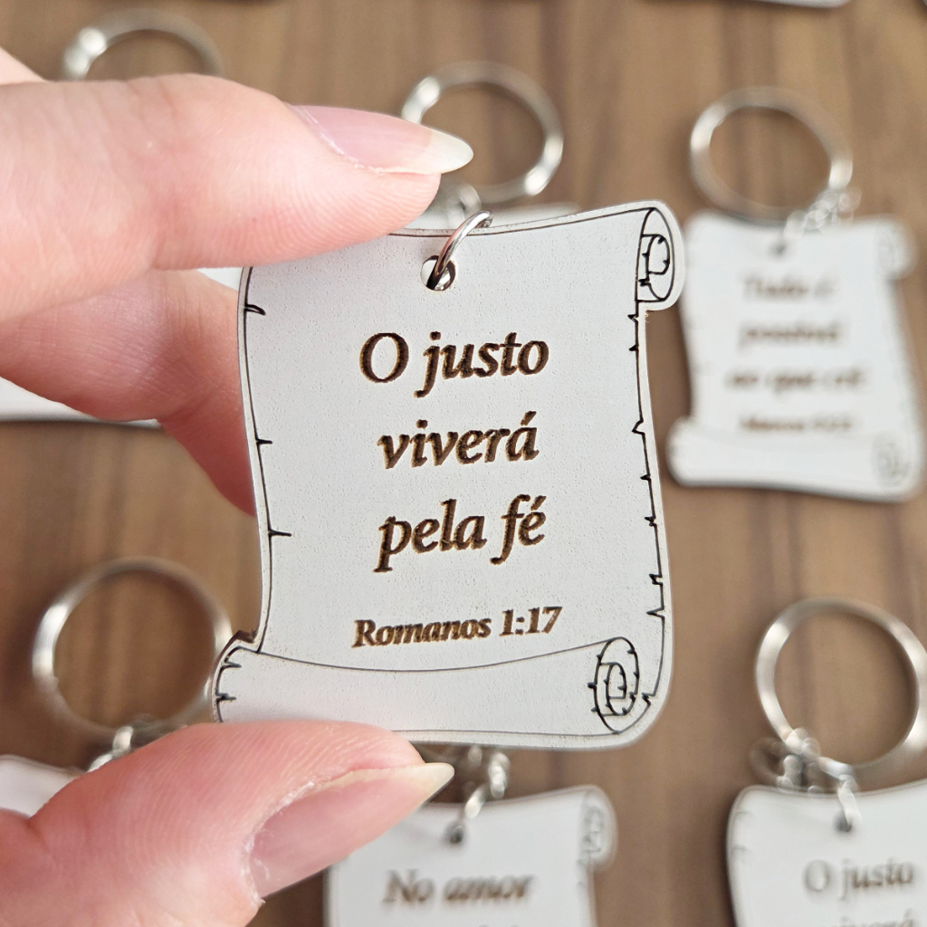 Kit Chaveiros Versículos Bíblicos Modelo Pergaminho em MDF Branco Ótimo para lembrancinha Cristã